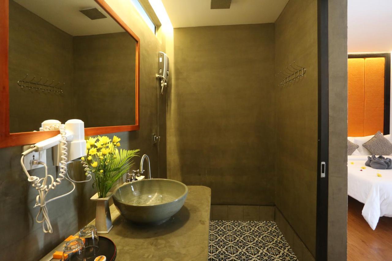 Central Corner Suite Siem Reap Exterior photo