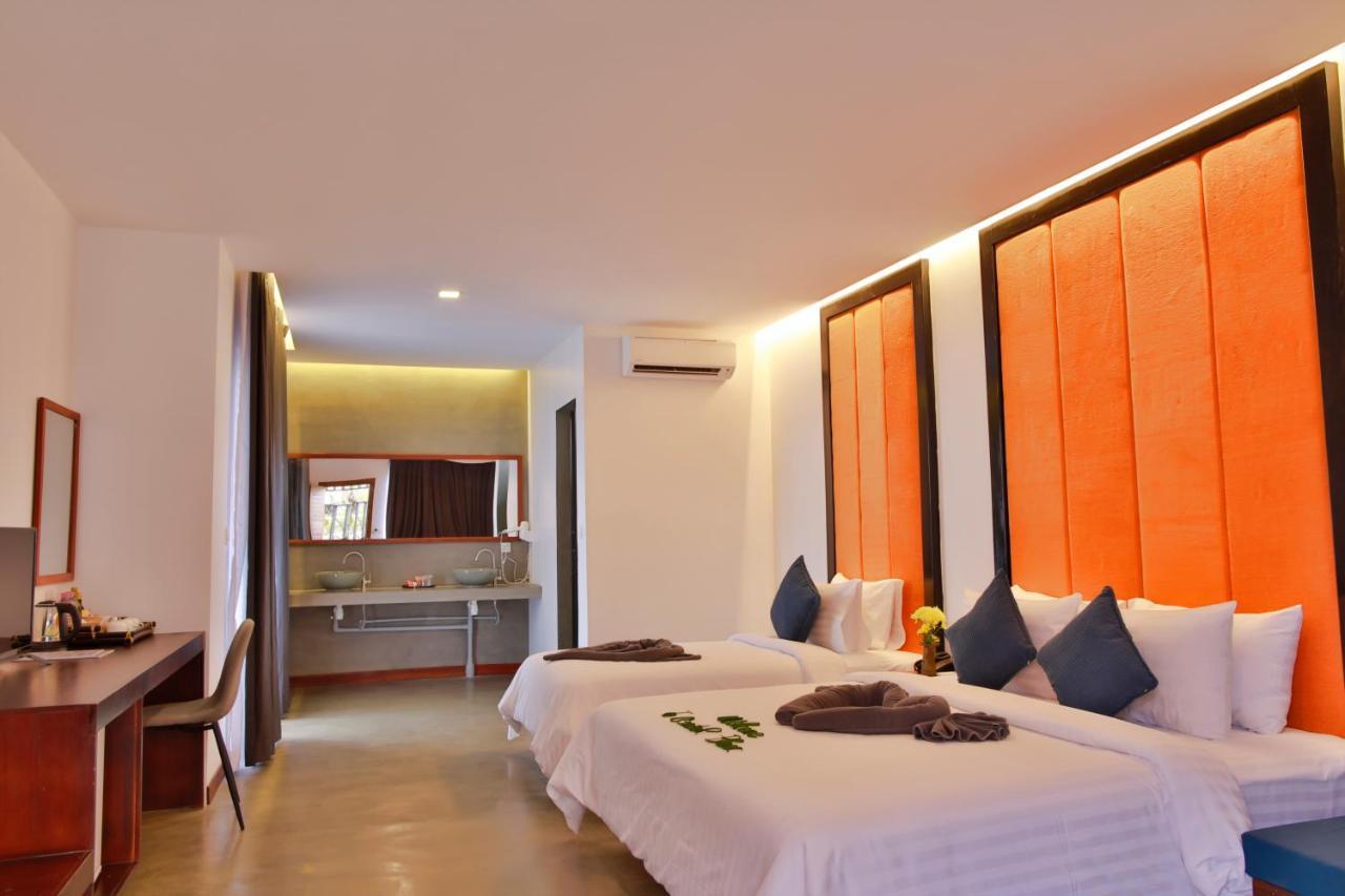 Central Corner Suite Siem Reap Exterior photo