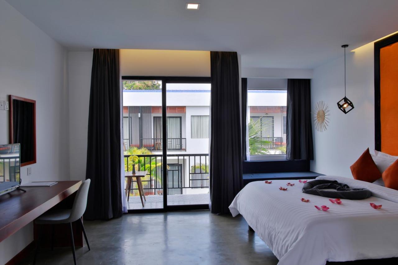 Central Corner Suite Siem Reap Exterior photo
