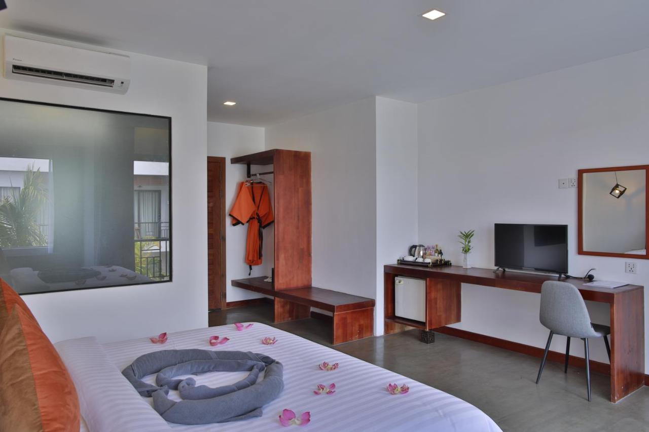 Central Corner Suite Siem Reap Exterior photo