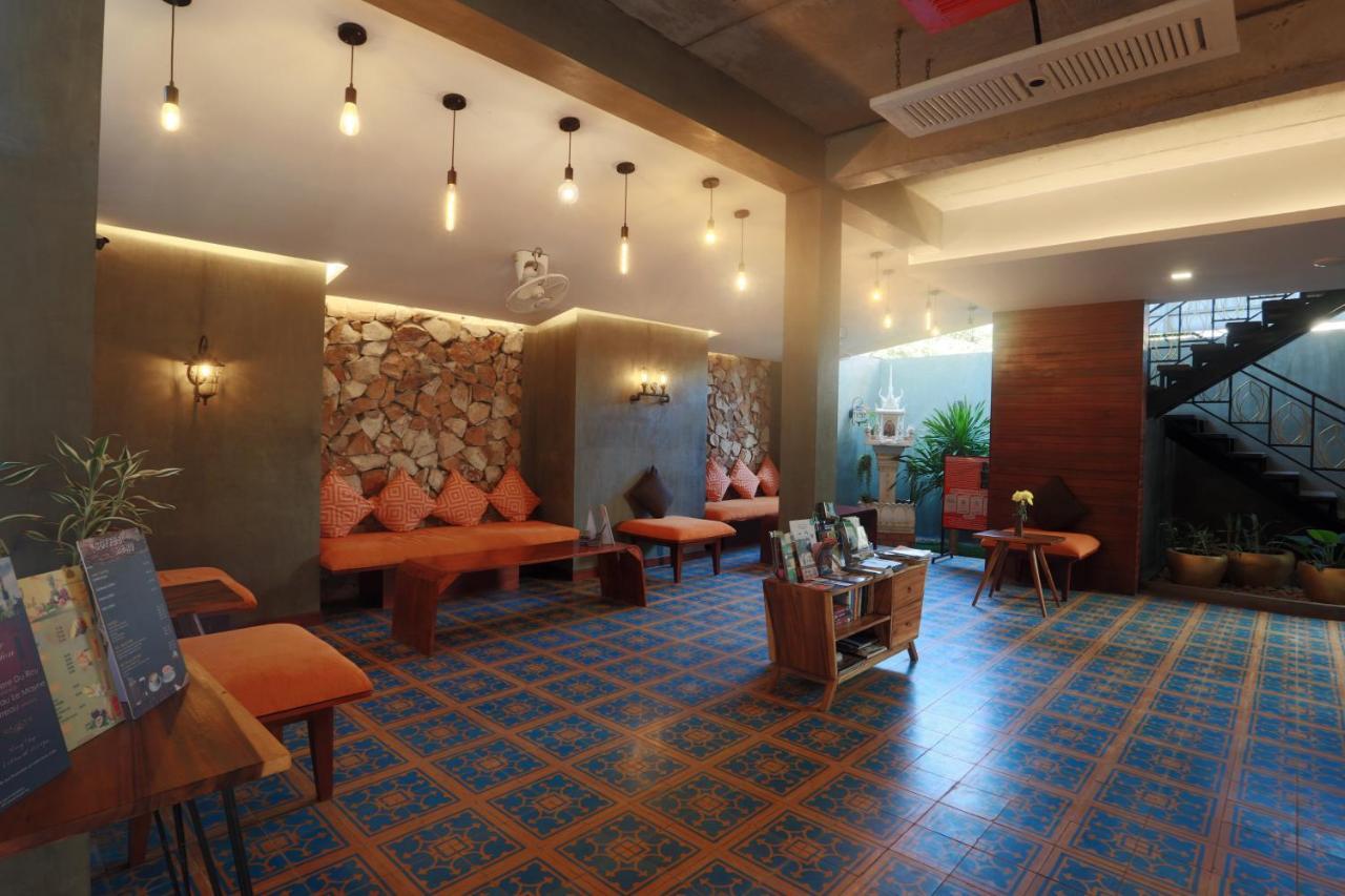 Central Corner Suite Siem Reap Exterior photo