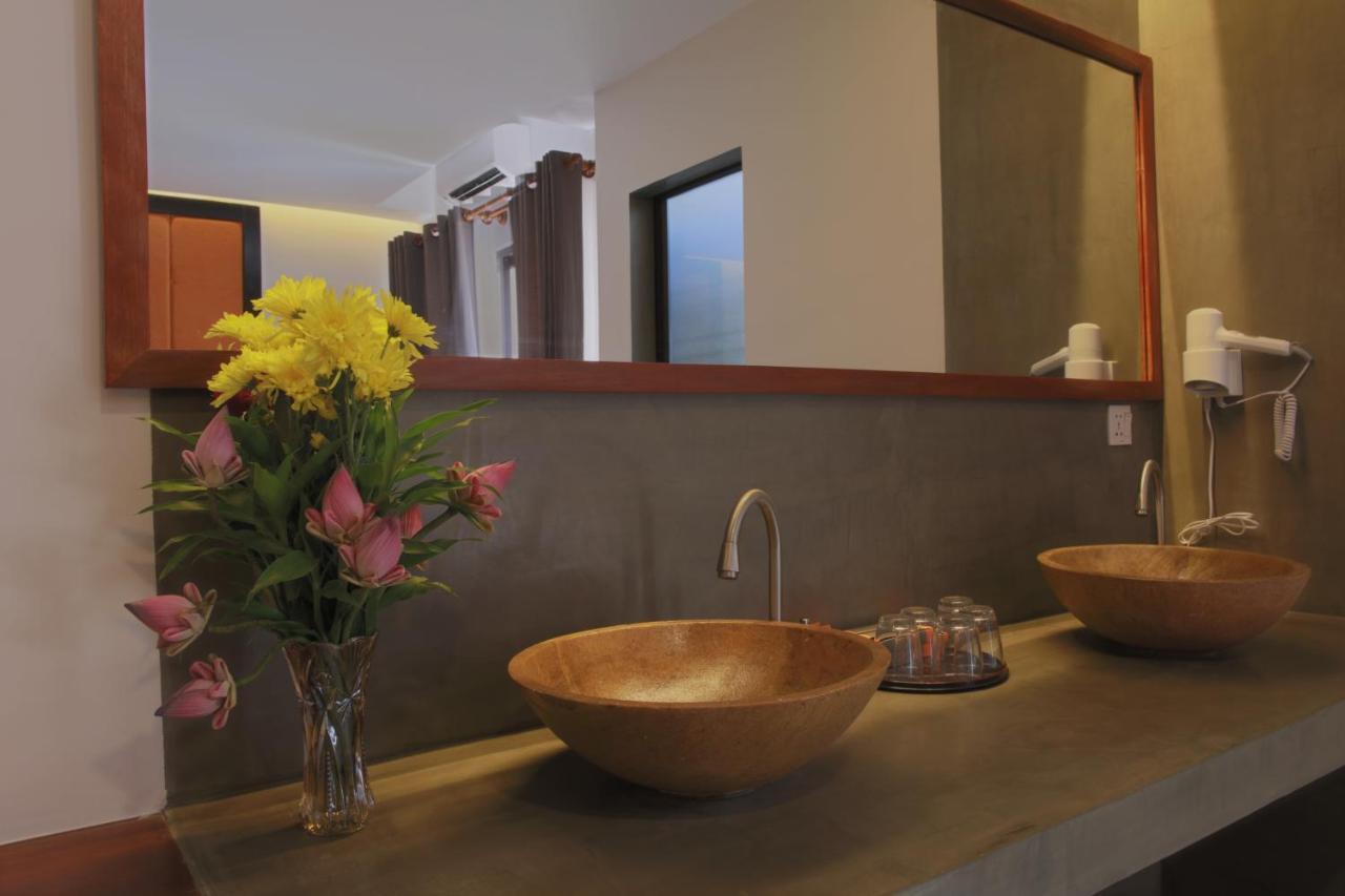 Central Corner Suite Siem Reap Exterior photo