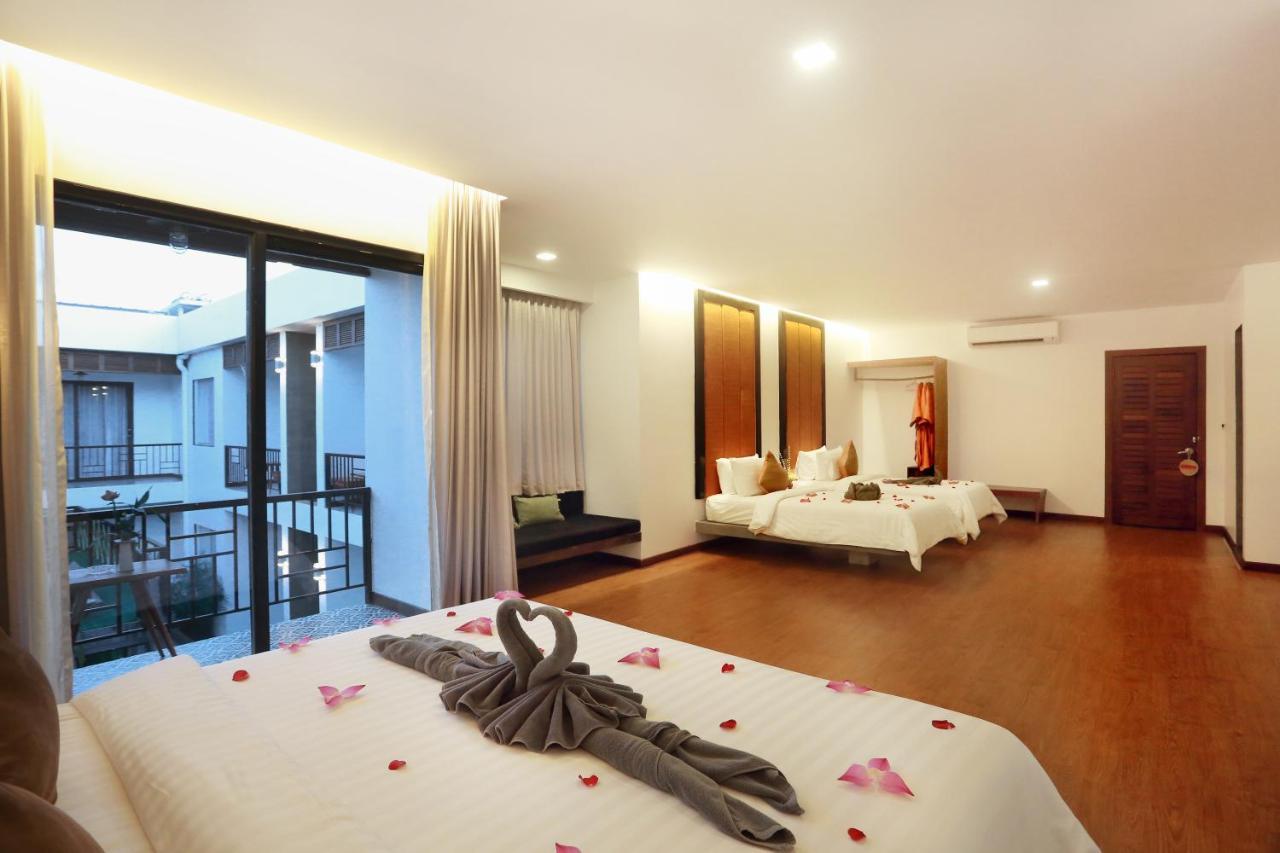 Central Corner Suite Siem Reap Exterior photo
