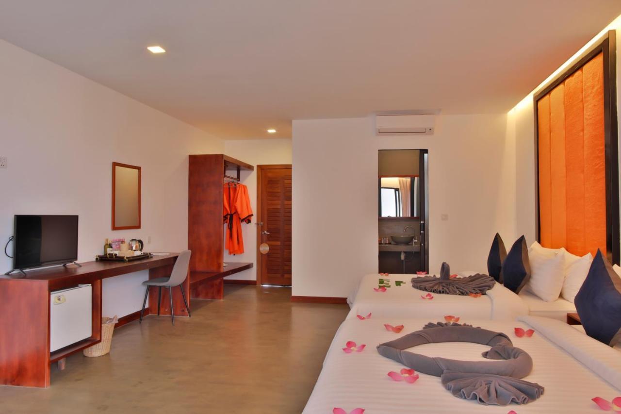 Central Corner Suite Siem Reap Exterior photo
