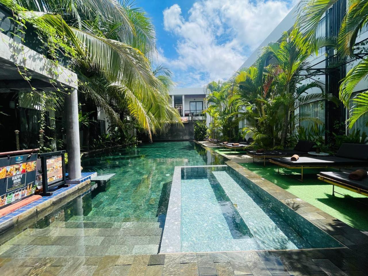 Central Corner Suite Siem Reap Exterior photo
