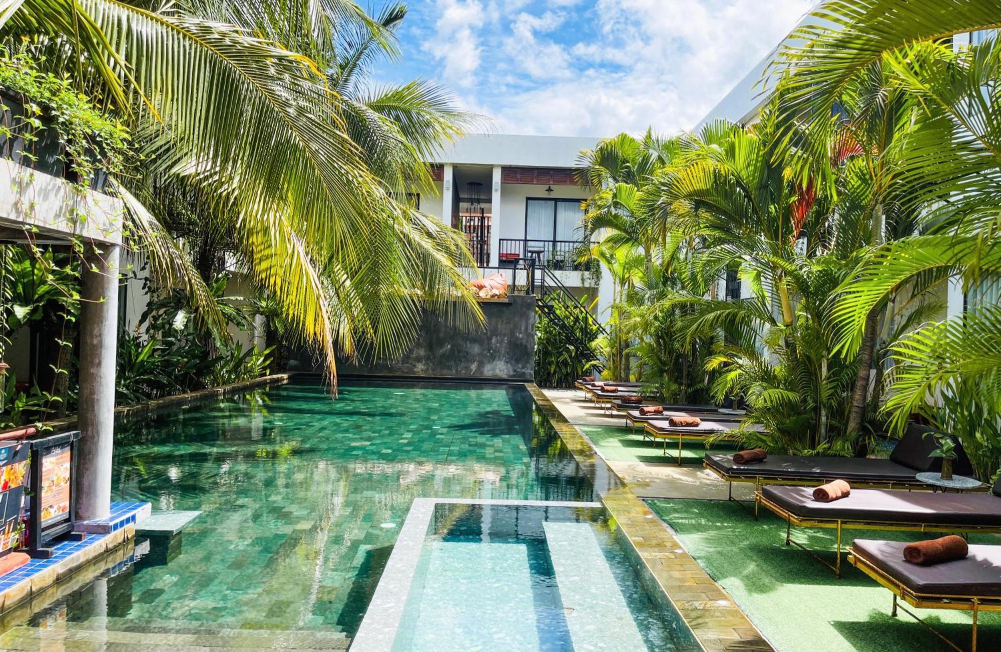 Central Corner Suite Siem Reap Exterior photo